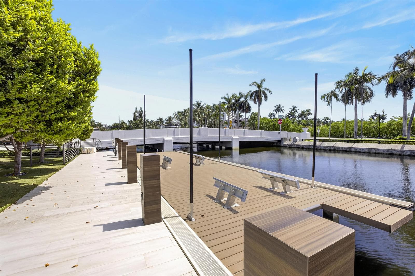 1 ROYAL PALM Drive photo 23