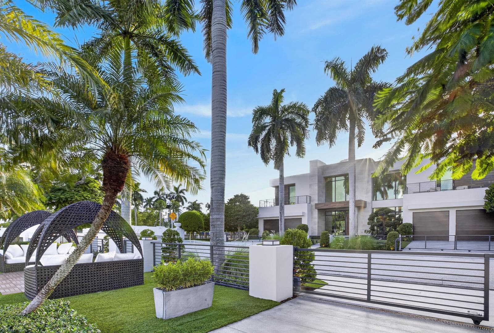 1 ROYAL PALM Drive photo 12