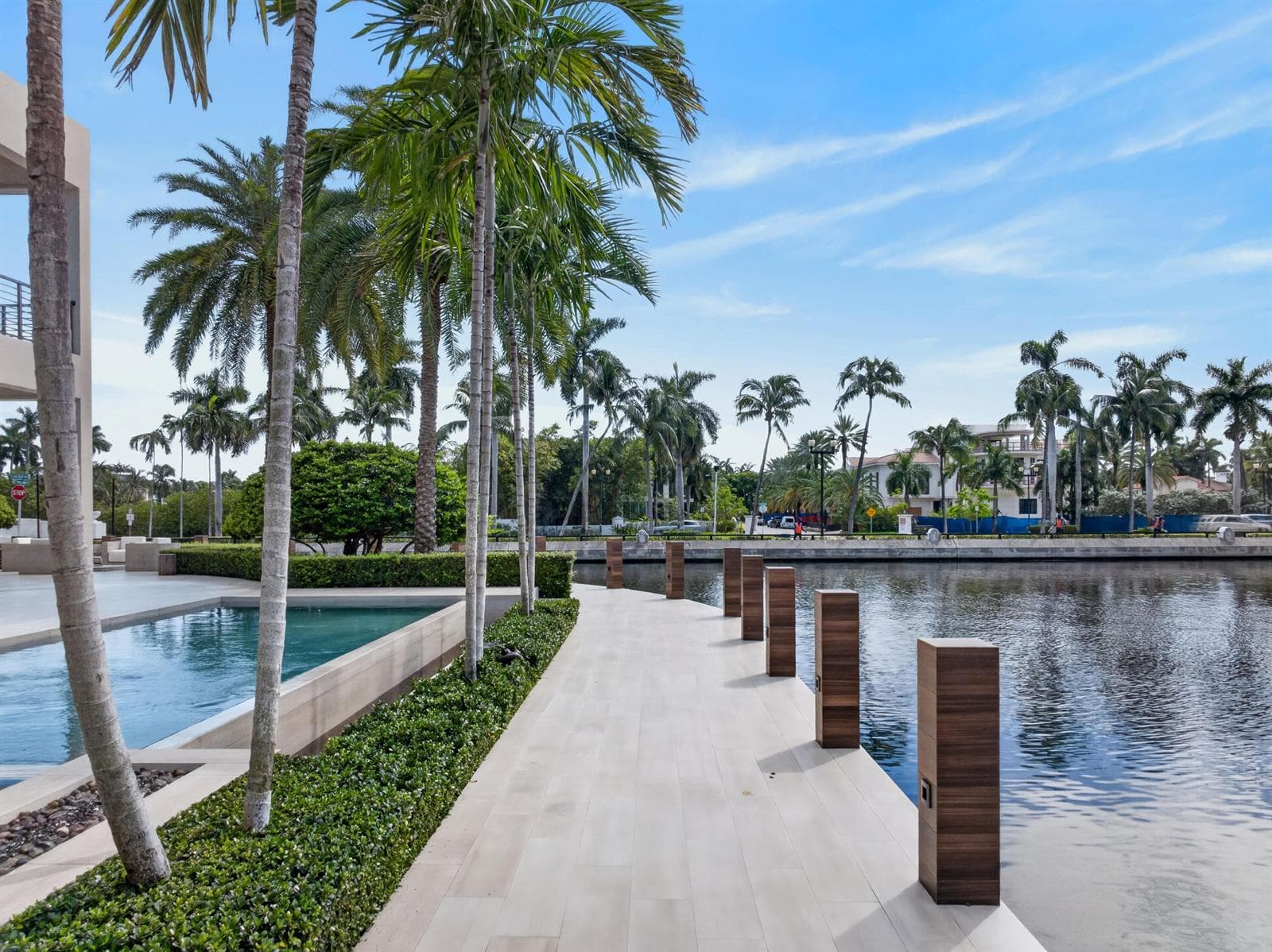 1 ROYAL PALM Drive photo 24