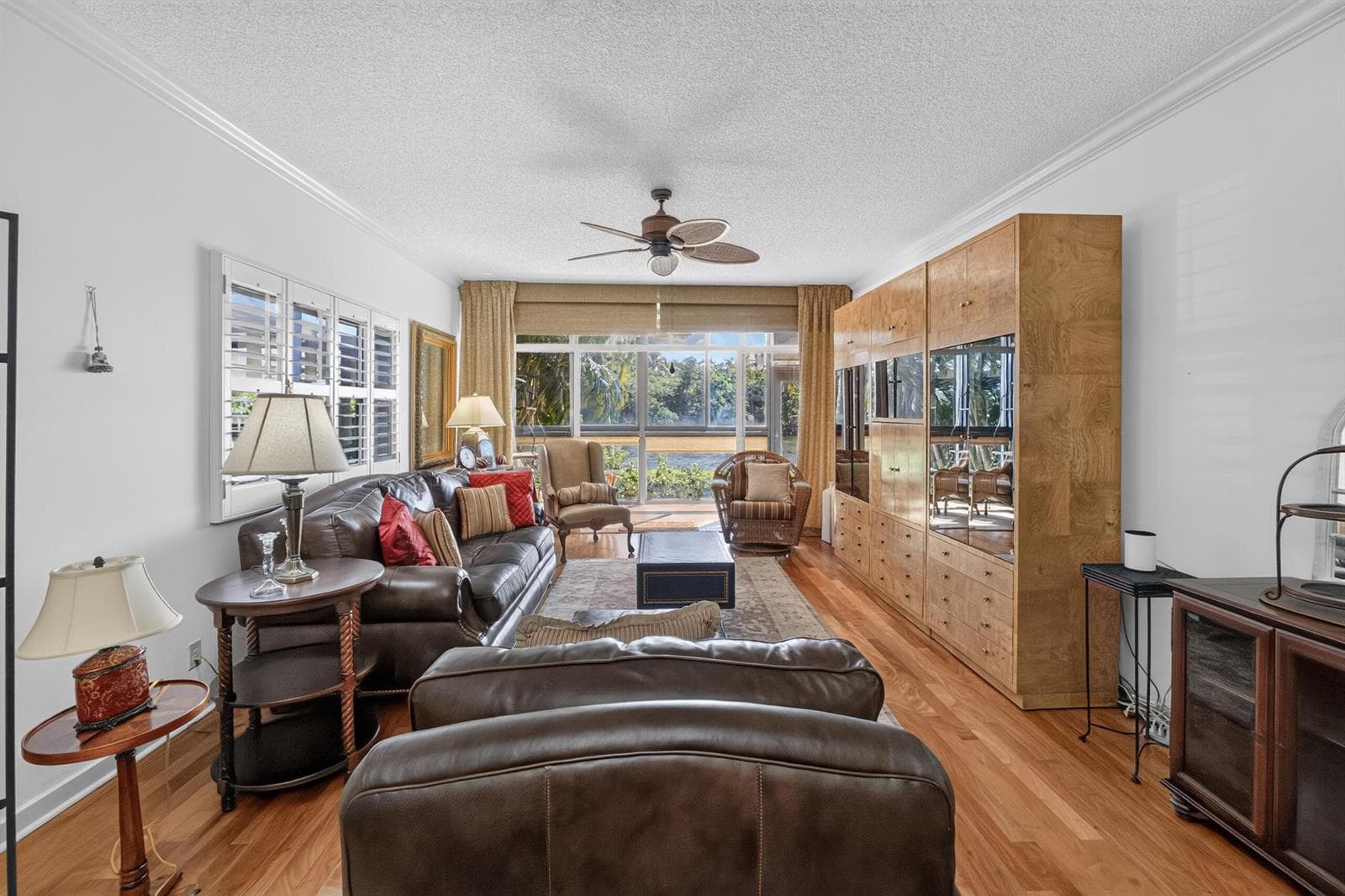 11370 Twelve Oaks Way 111 photo 18