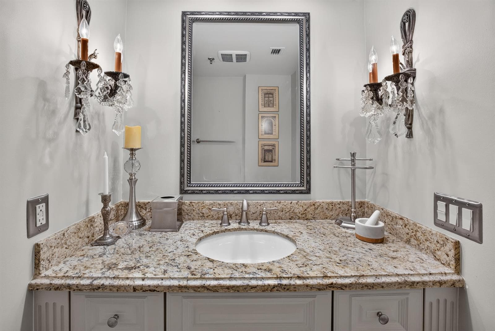 11370 Twelve Oaks Way 111 photo 11