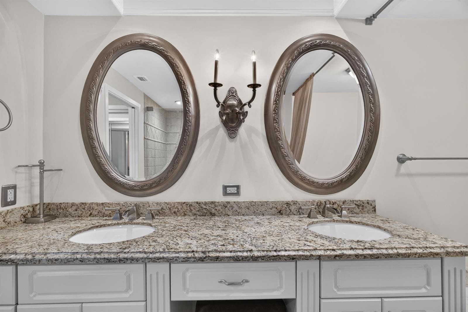 11370 Twelve Oaks Way 111 photo 25