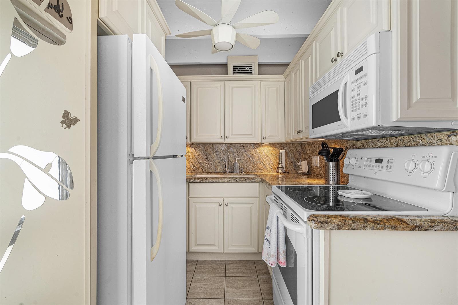 4001 S Ocean Boulevard Unit 312 photo 8