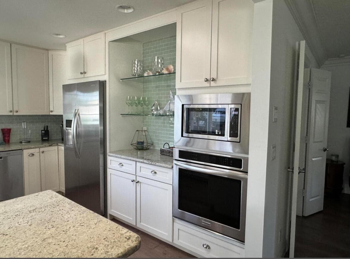 954 Marlin Circle photo 3