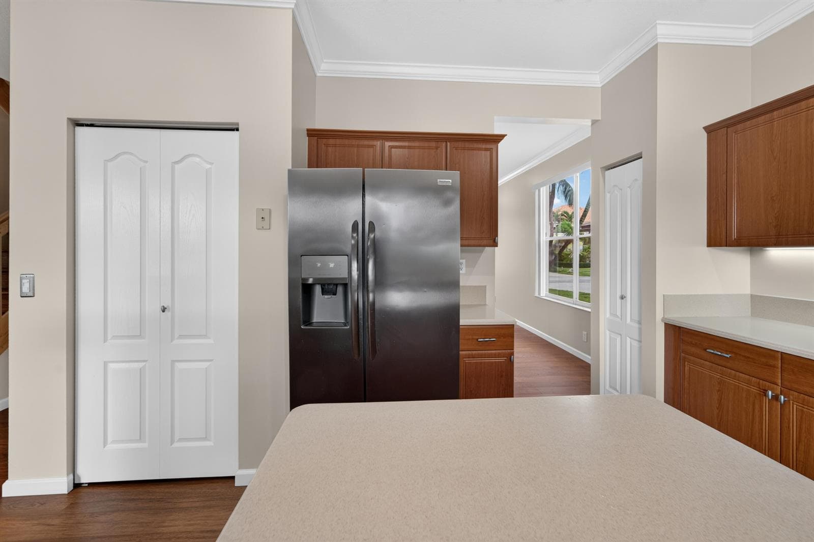 5581 Descartes Circle photo 12