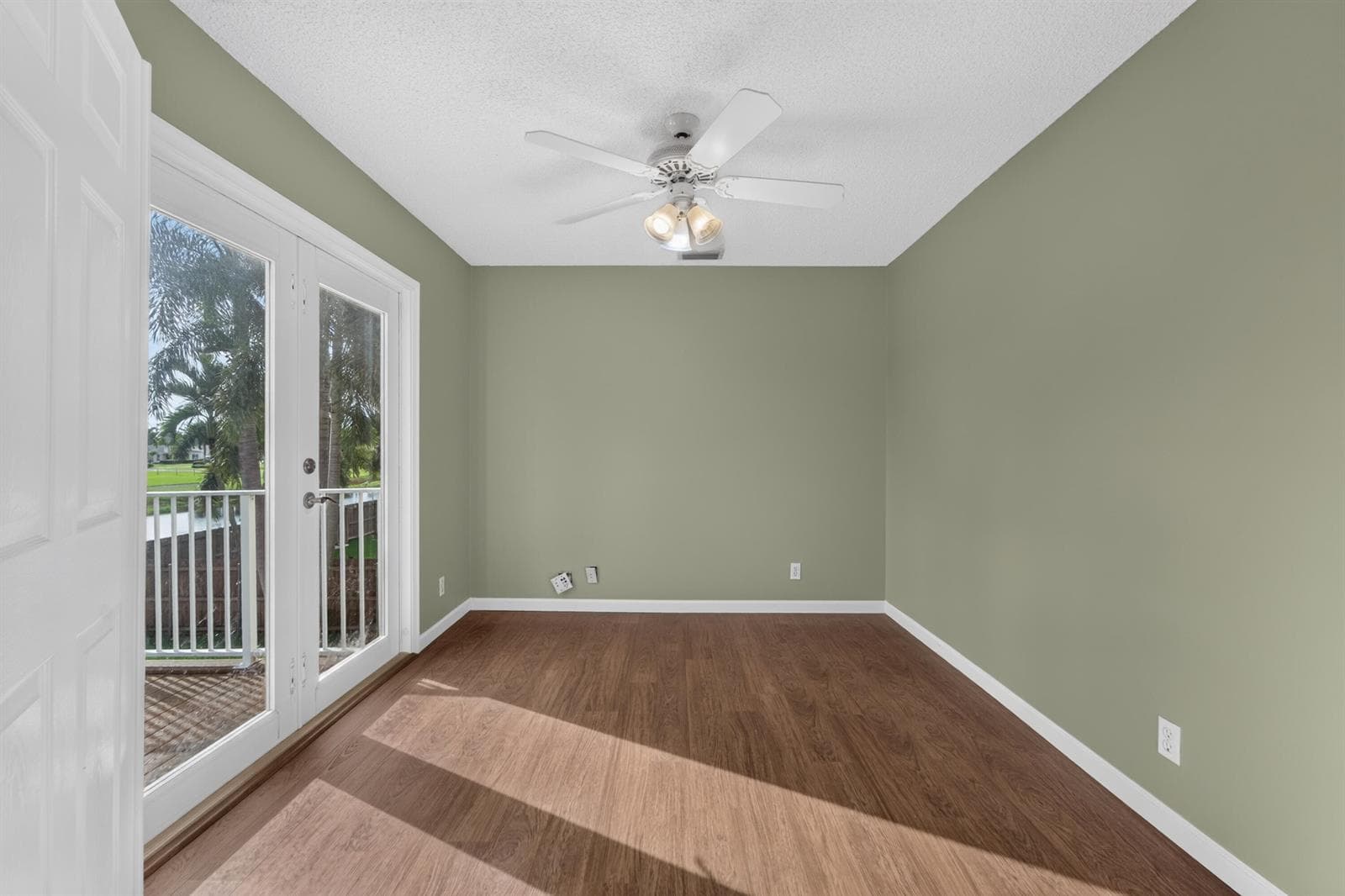 5581 Descartes Circle photo 22