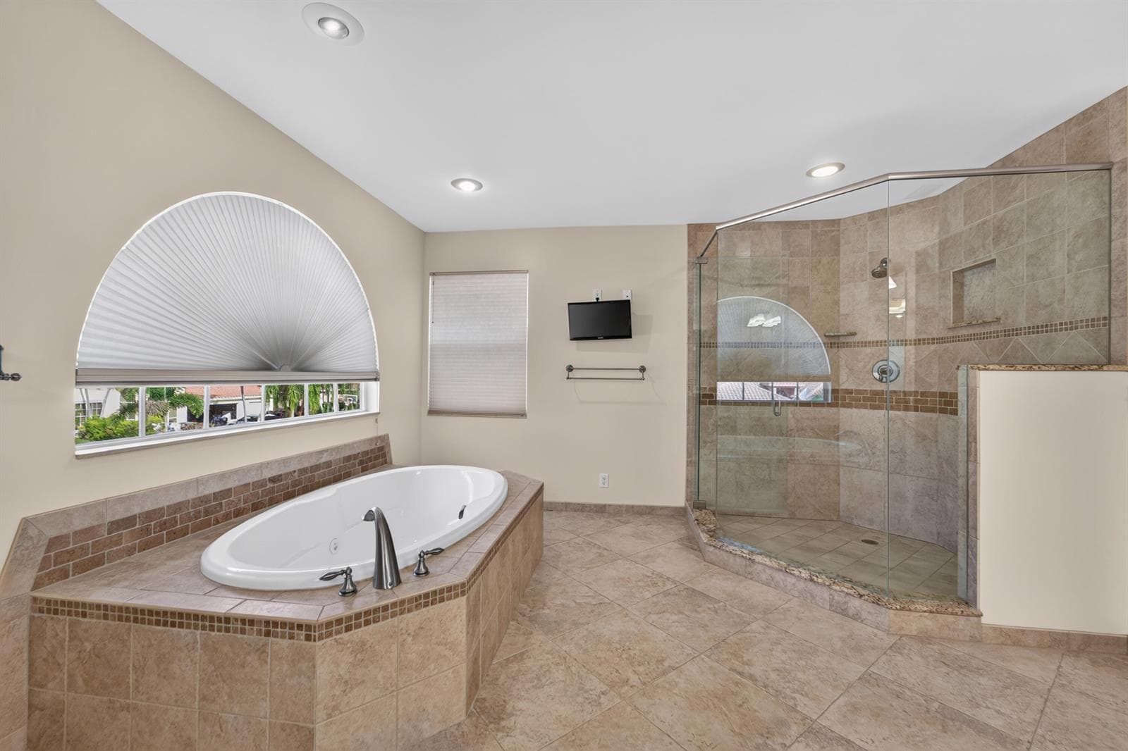 5581 Descartes Circle photo 20