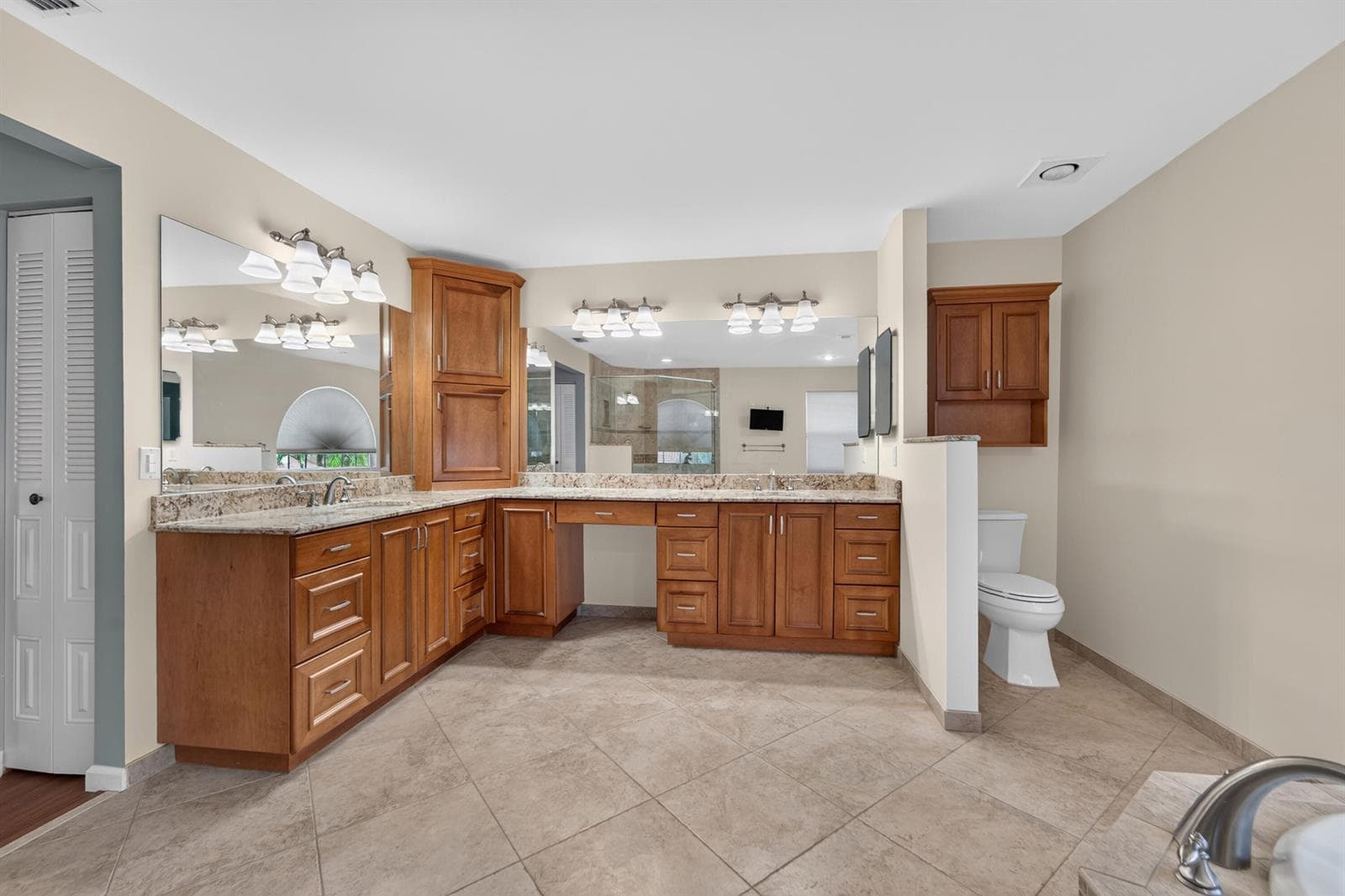 5581 Descartes Circle photo 19