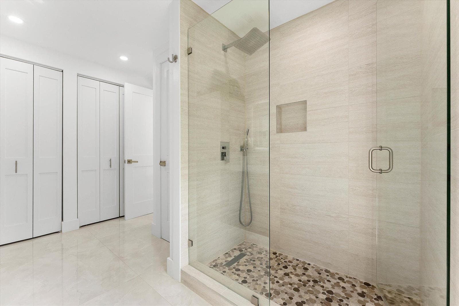 800 ANDREWS Avenue 9 photo 21