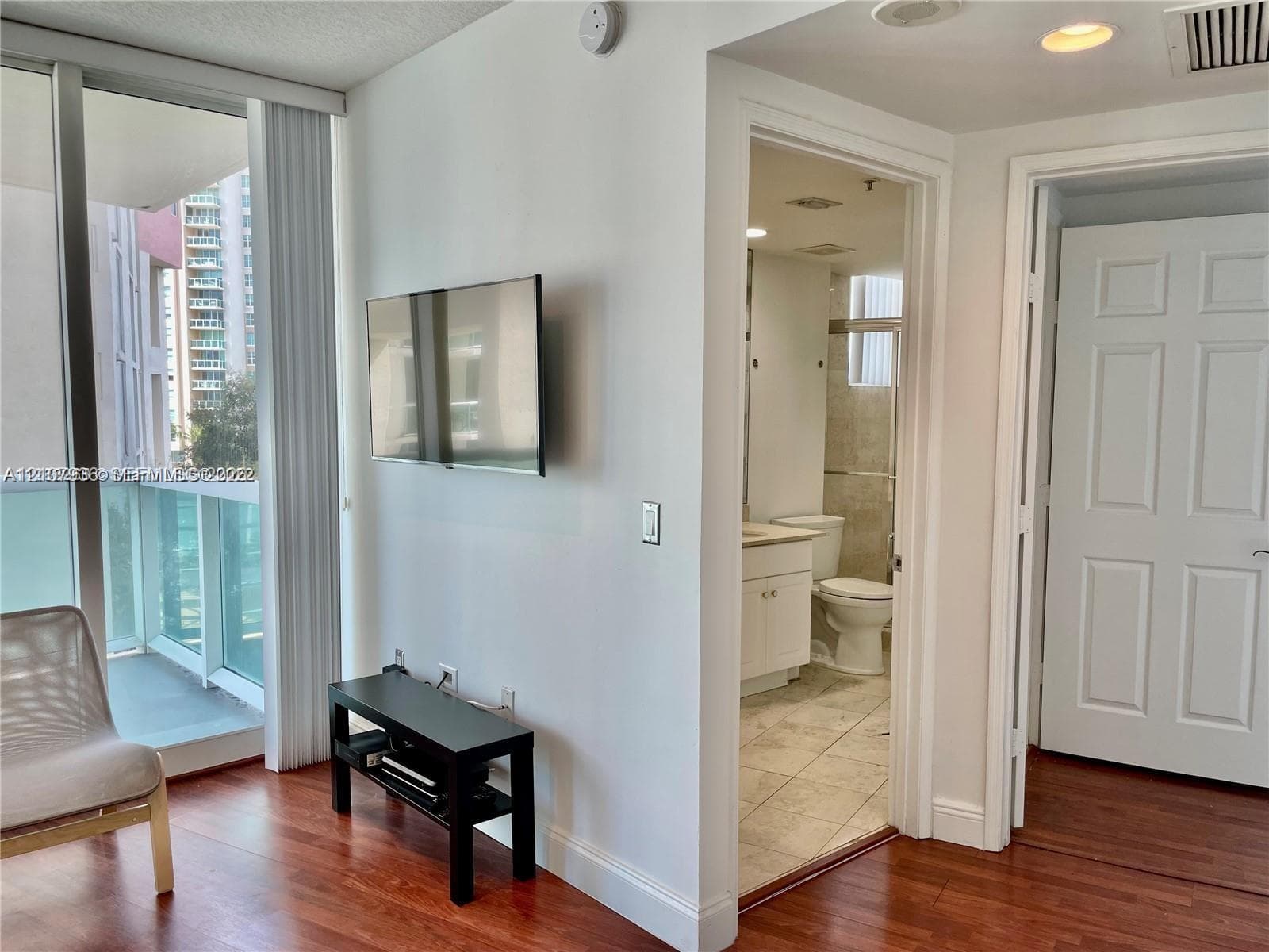 3370 Hidden Bay Dr 510 photo 20