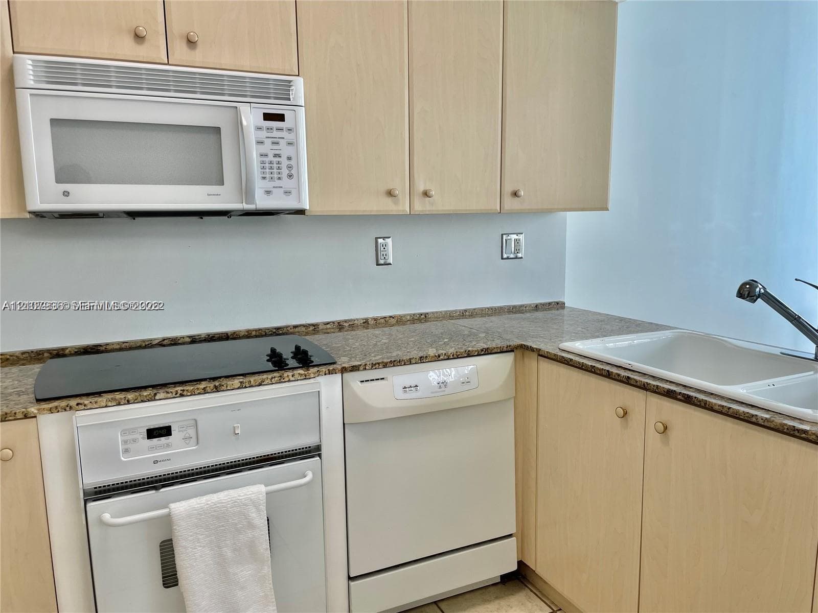 3370 Hidden Bay Dr 510 photo 8