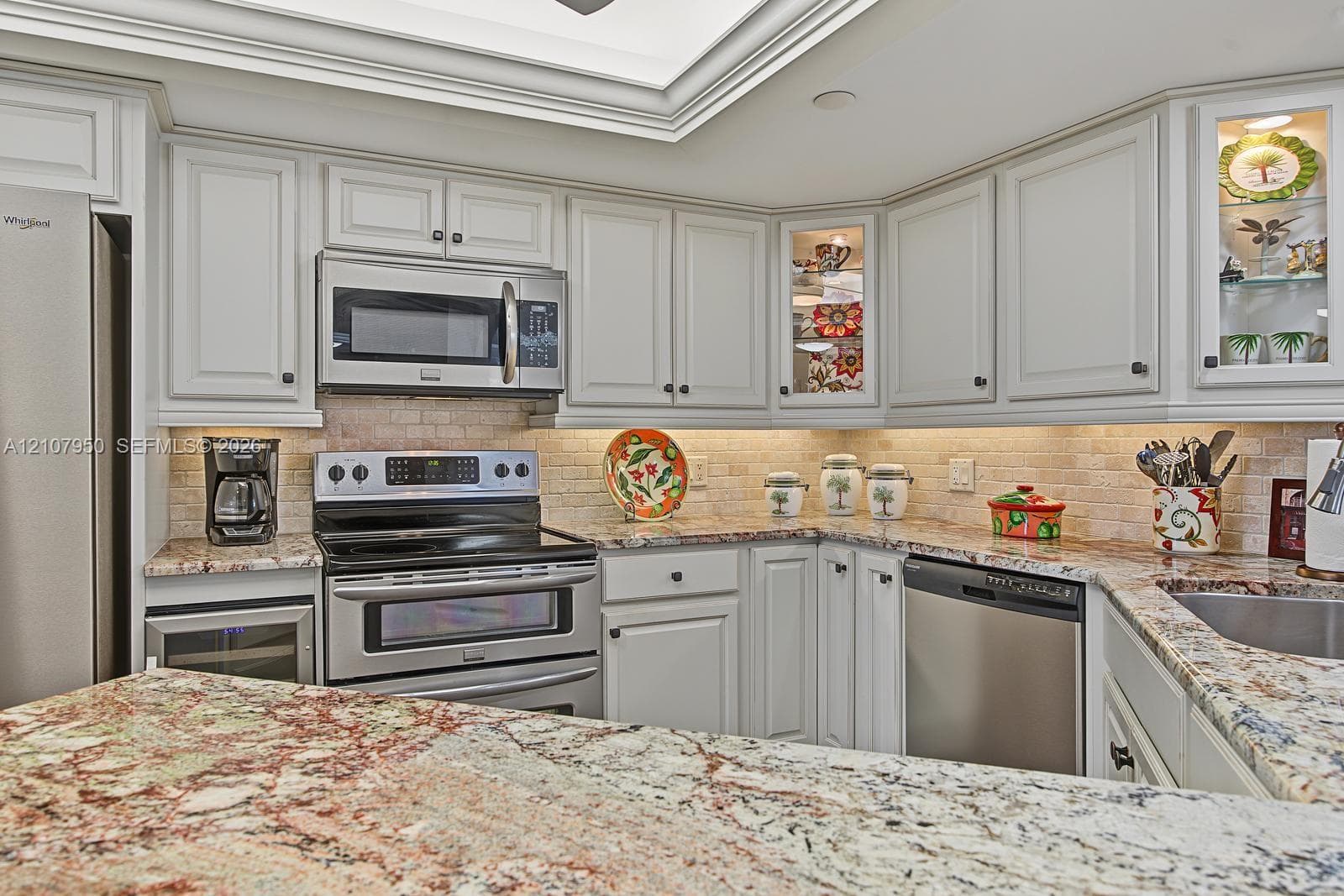 8800 S Ocean Drive 608 photo 6