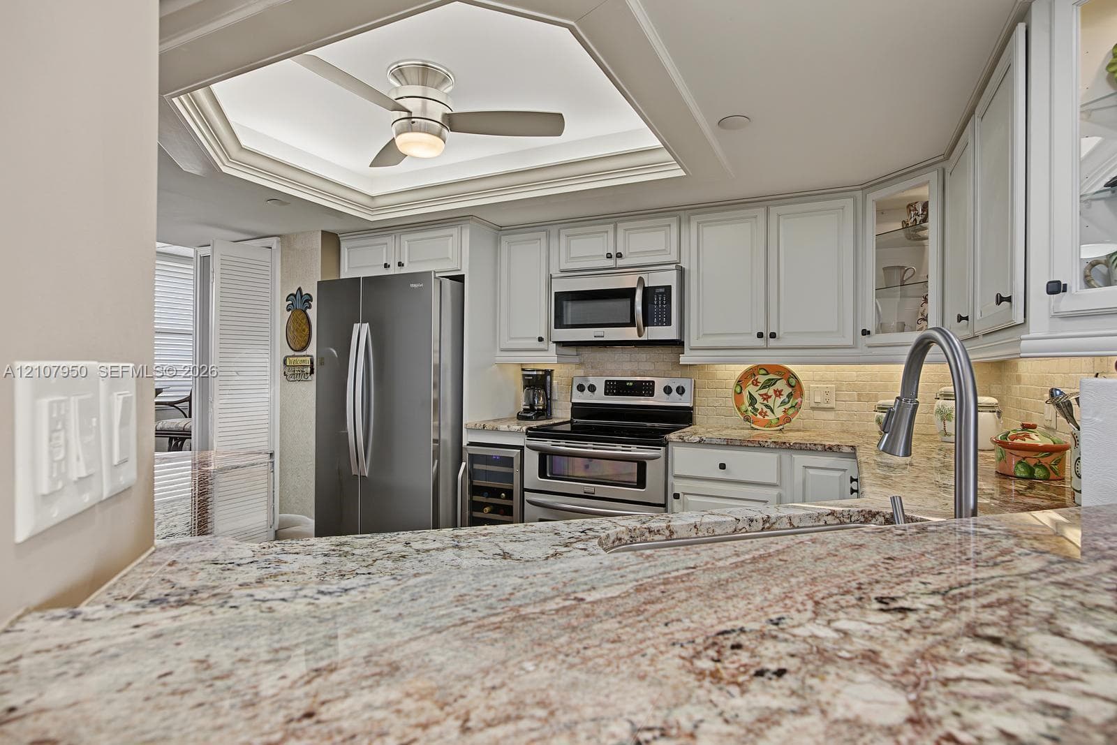 8800 S Ocean Drive 608 photo 14