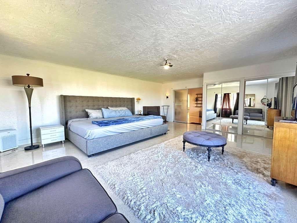 6003 S INDIAN RIVER Drive photo 22