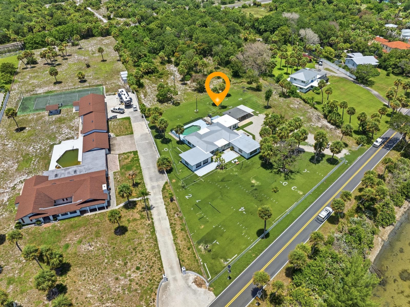 6003 S INDIAN RIVER Drive photo 4