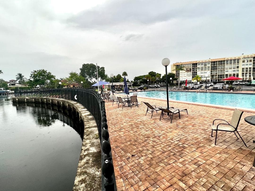 701 Three Islands Blvd 315 photo 17