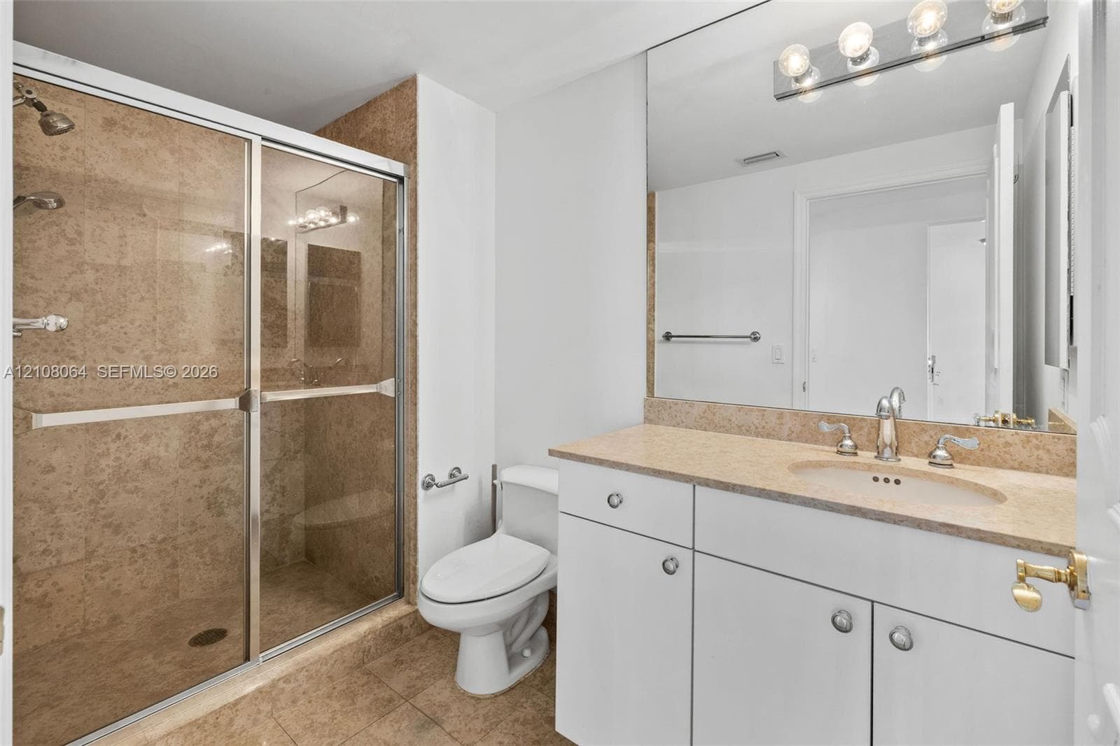 4775 Collins Ave 2408 photo 17