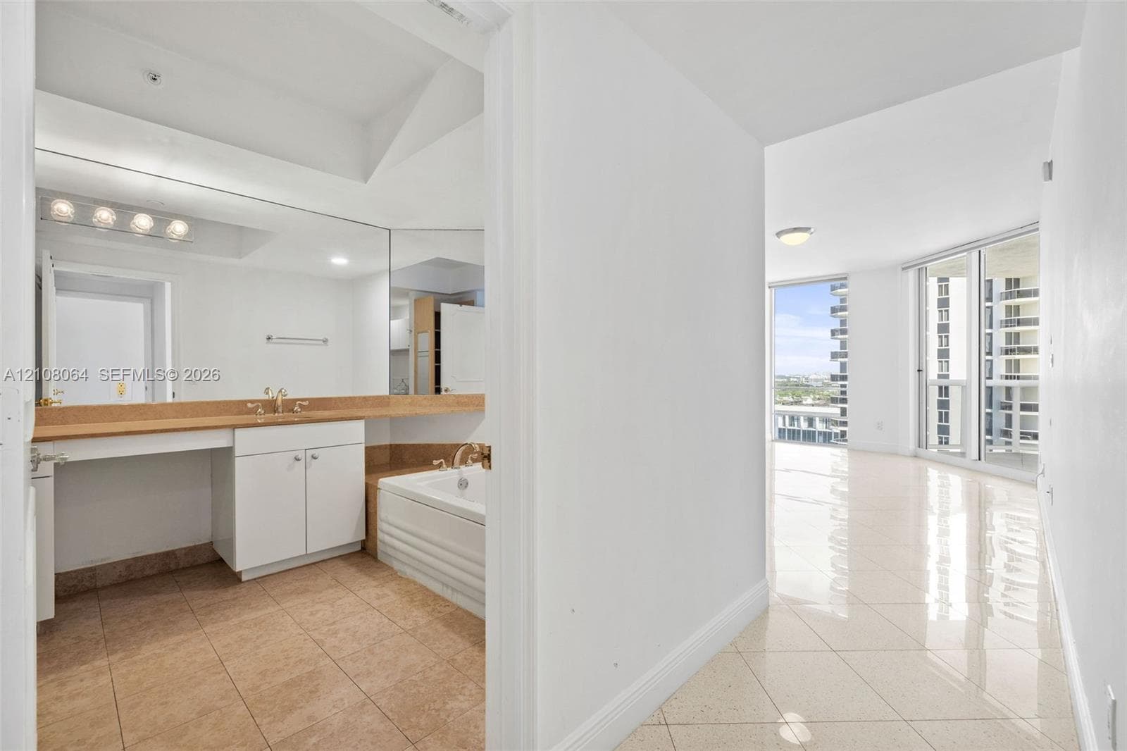4775 Collins Ave 2408 photo 12