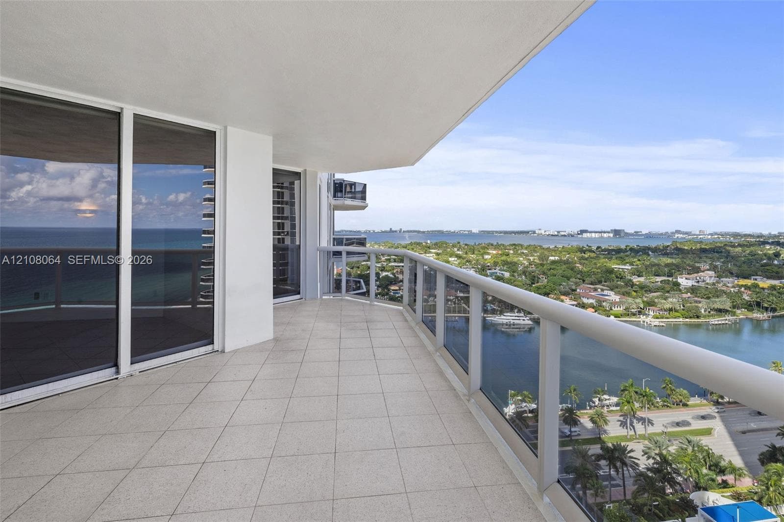 4775 Collins Ave 2408 photo 3