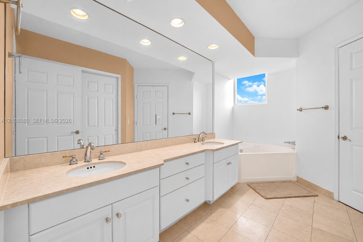 3370 Hidden Bay Dr 1111 photo 11