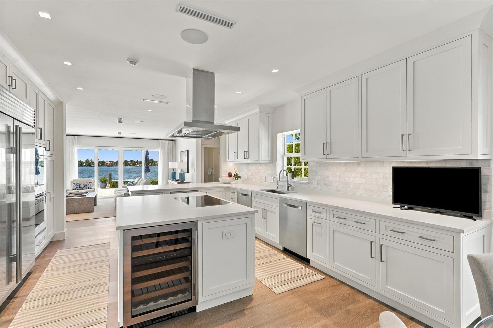 2284 Ibis Isle Road W photo 12