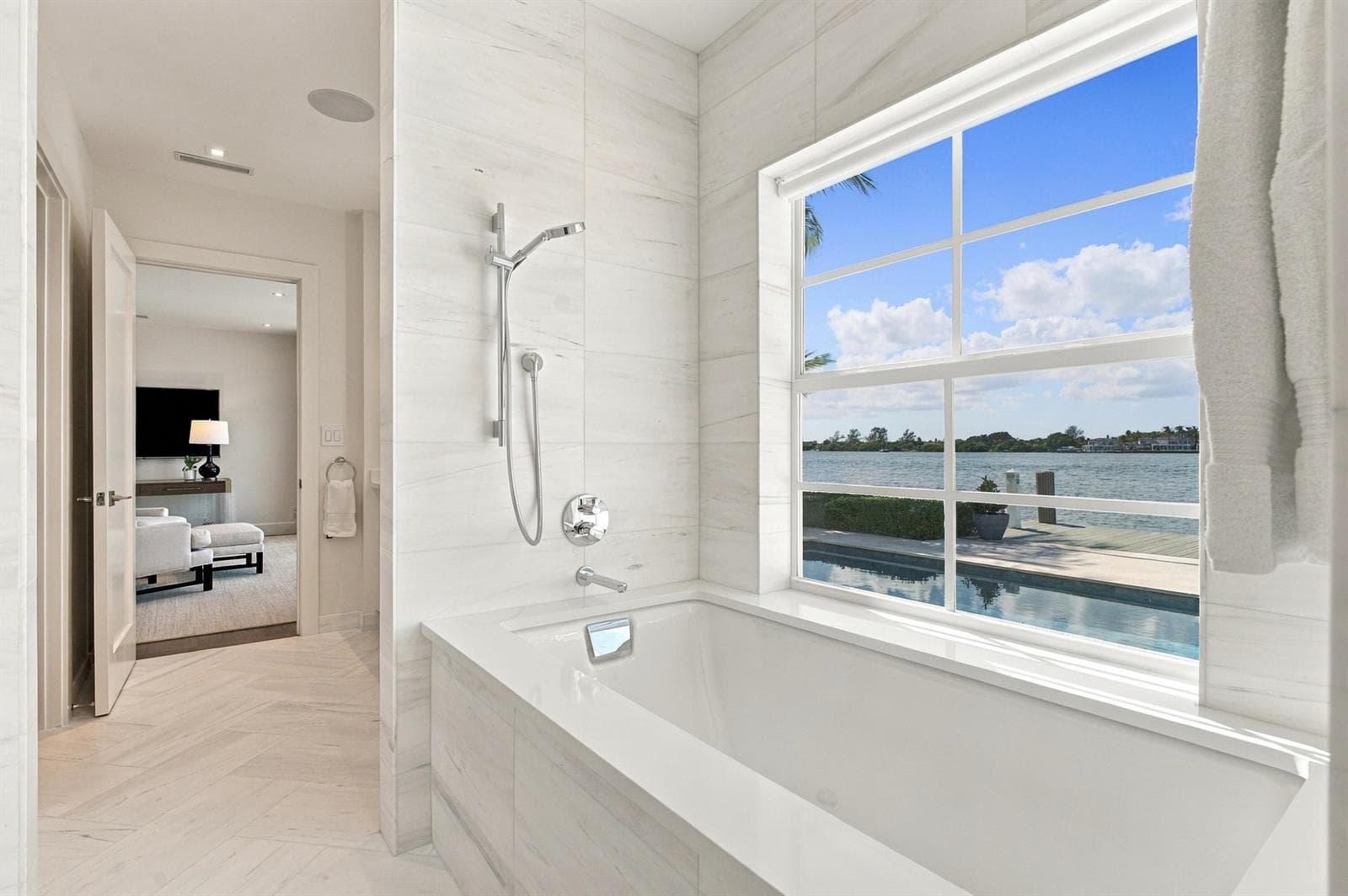2284 Ibis Isle Road W photo 21
