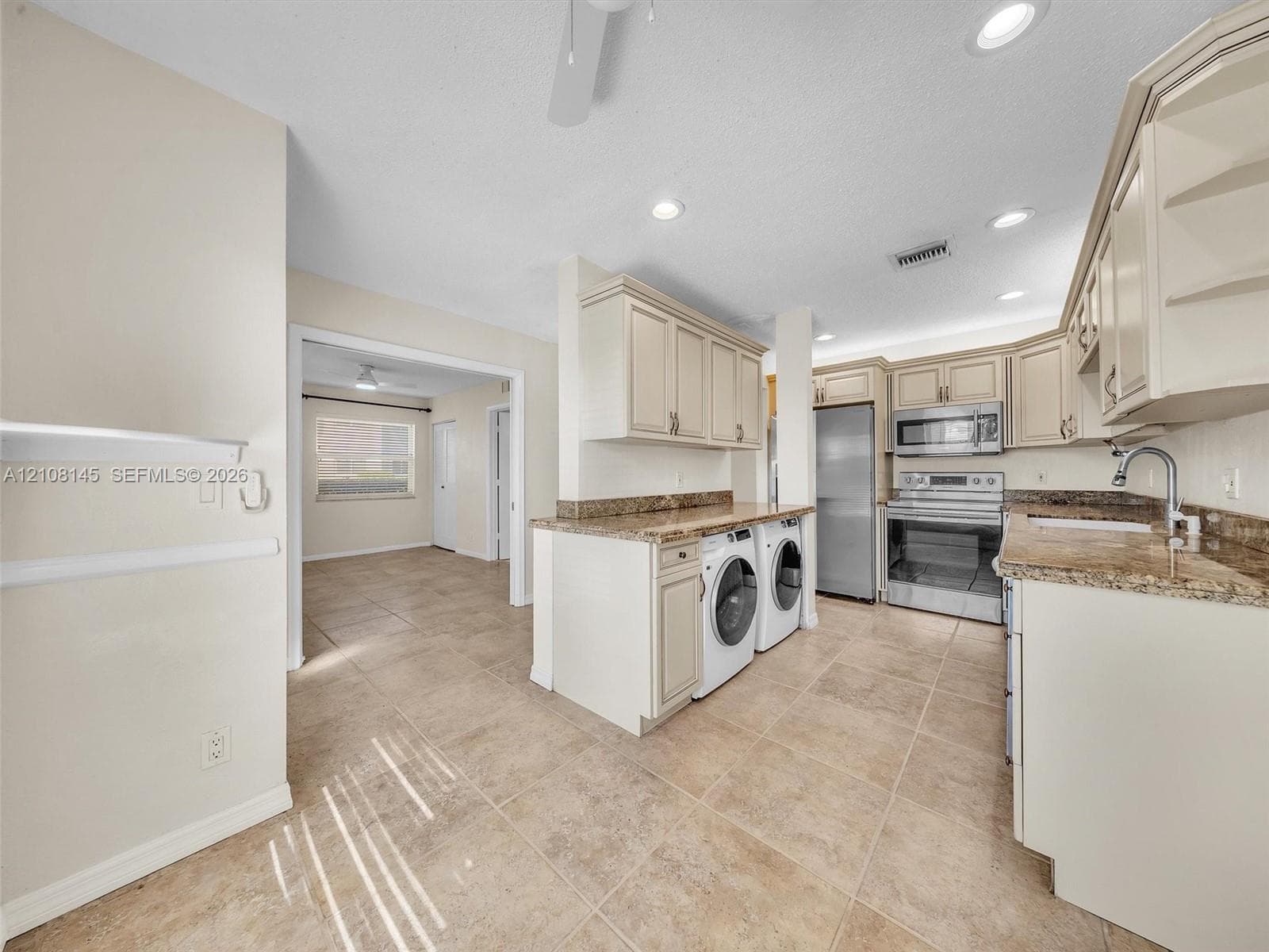 1020 Citrus Way 101 photo 6