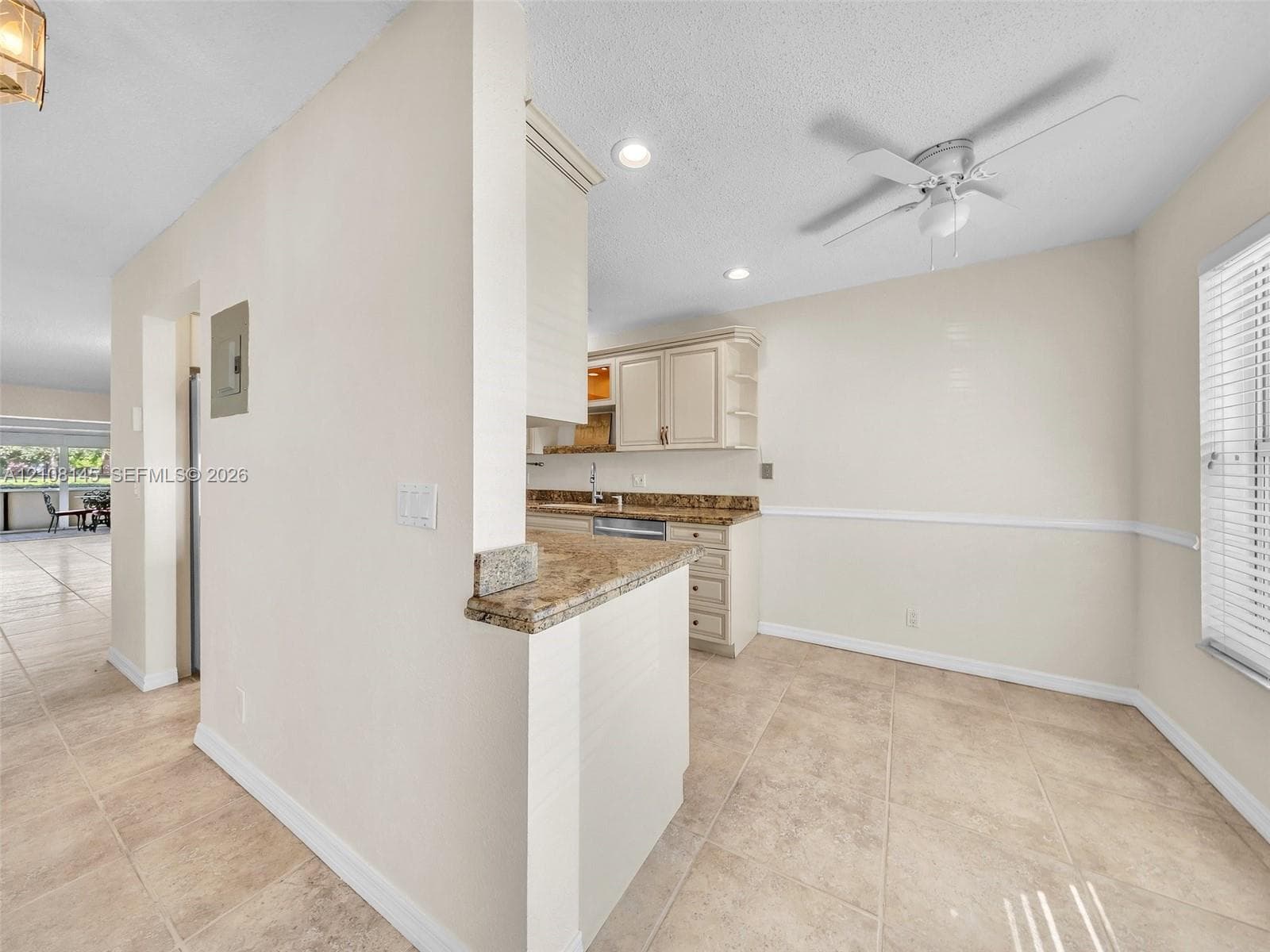 1020 Citrus Way 101 photo 3