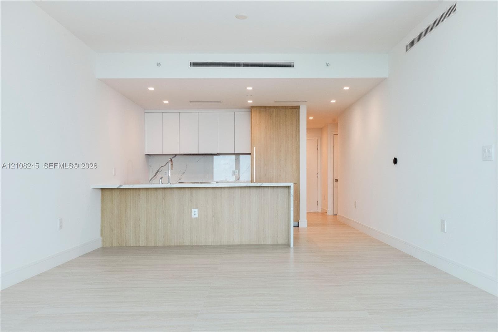 2411 laguna 1504 photo 7