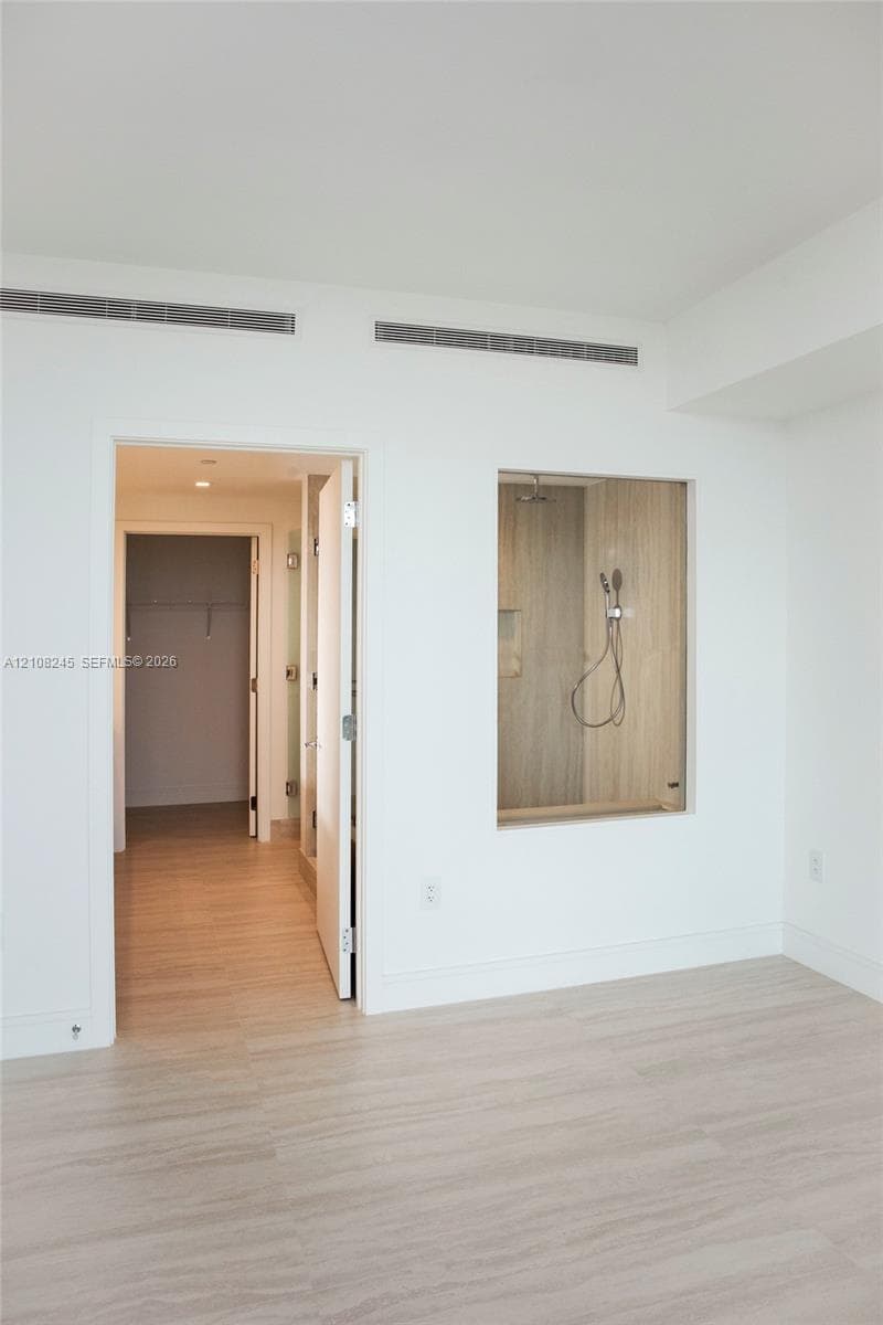 2411 laguna 1504 photo 20