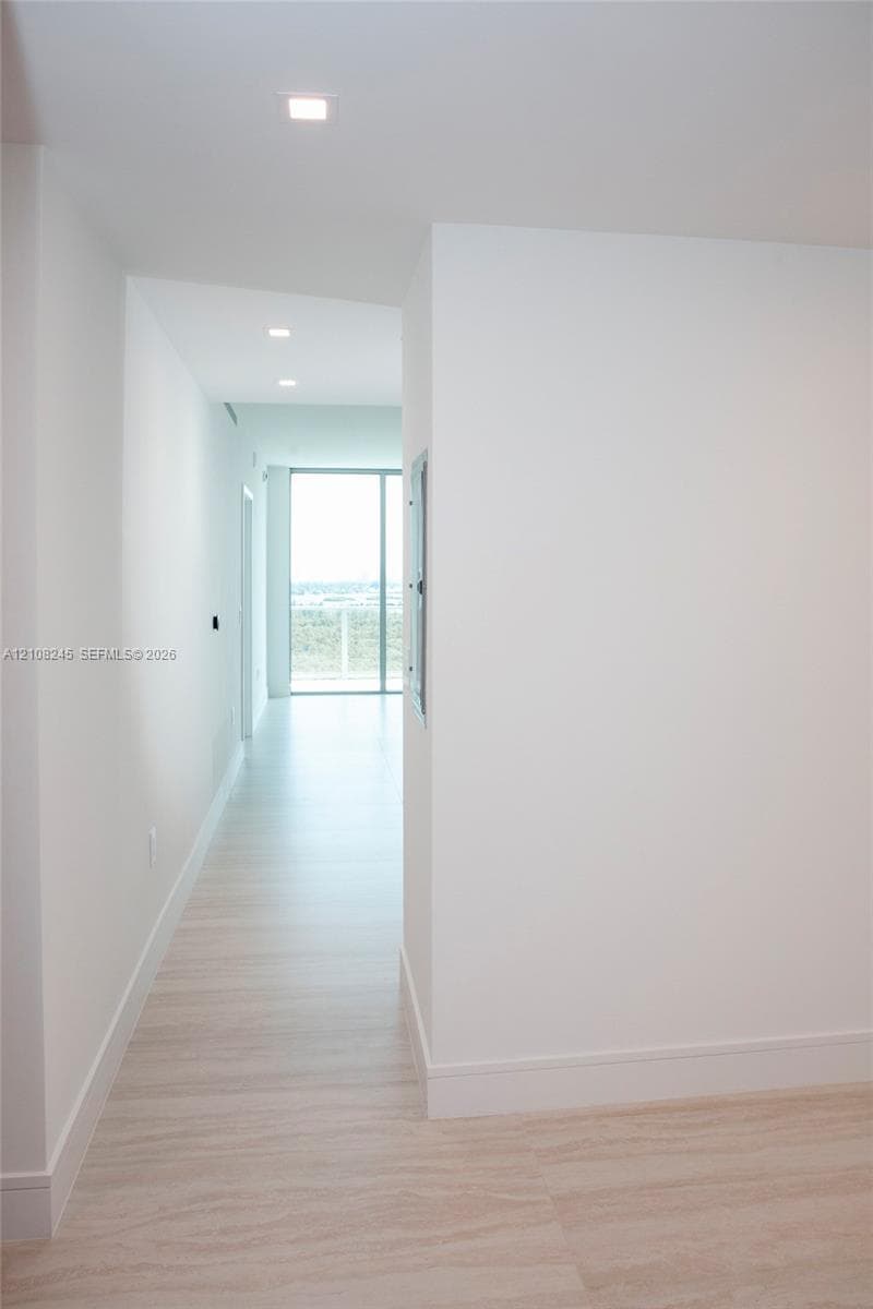 2411 laguna 1504 photo 11