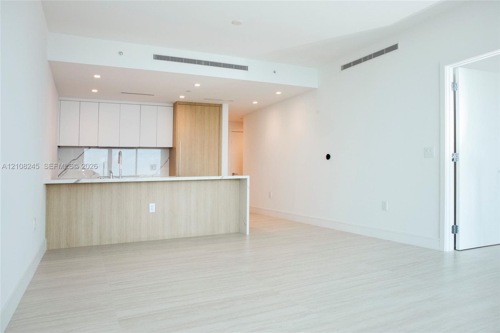 2411 laguna 1504 photo 21