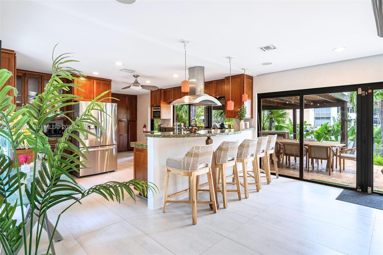 1675 Coral Gardens Dr photo 6