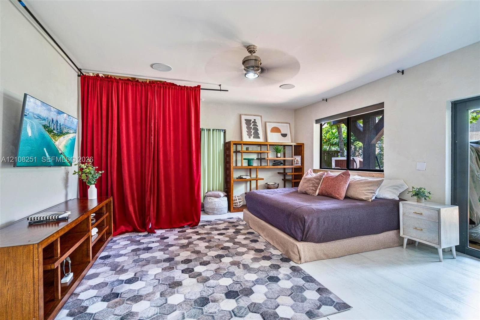 1675 Coral Gardens Dr photo 25