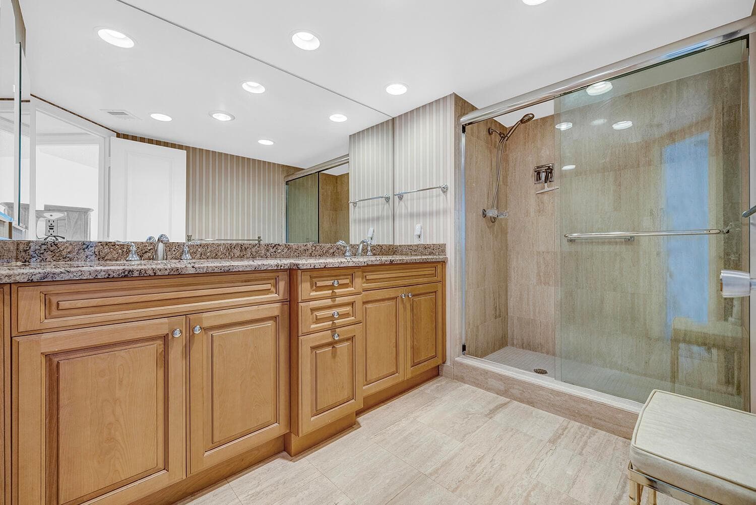 550 S Ocean Boulevard 602 photo 11