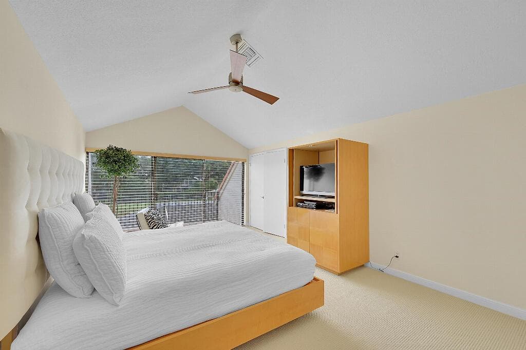 6130 Via Tierra Drive photo 23