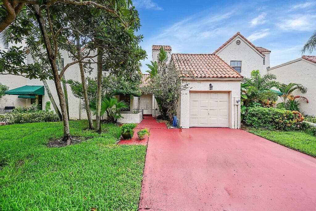 6130 Via Tierra Drive photo 2