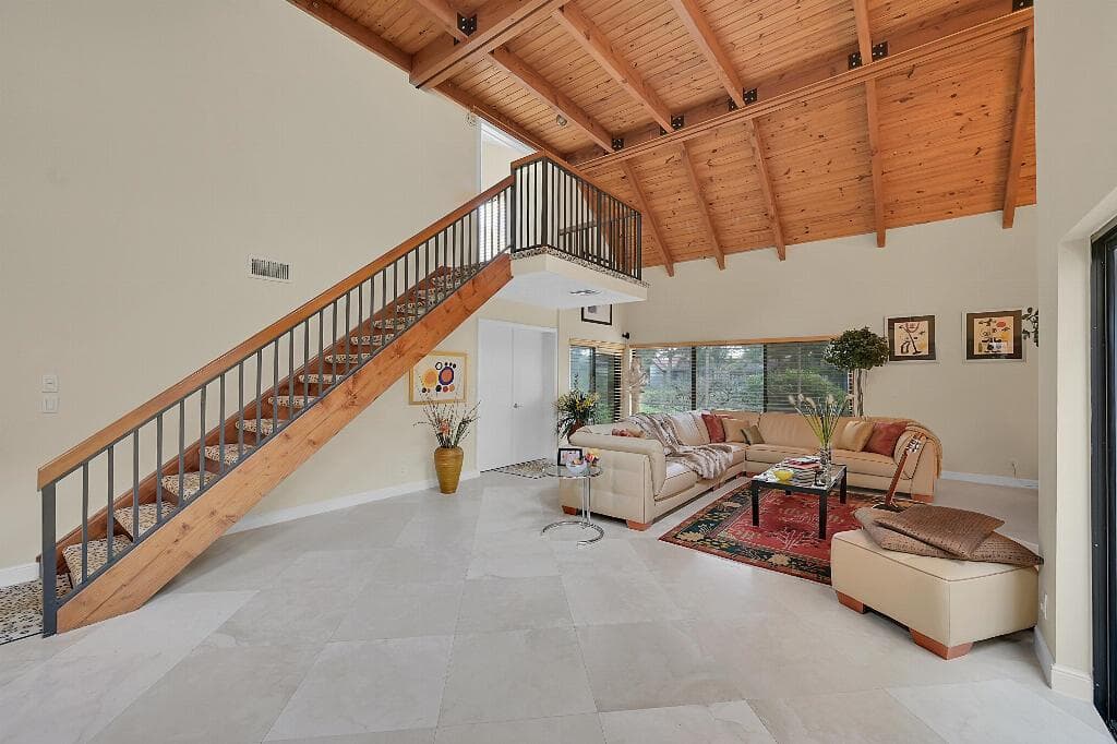 6130 Via Tierra Drive photo 16