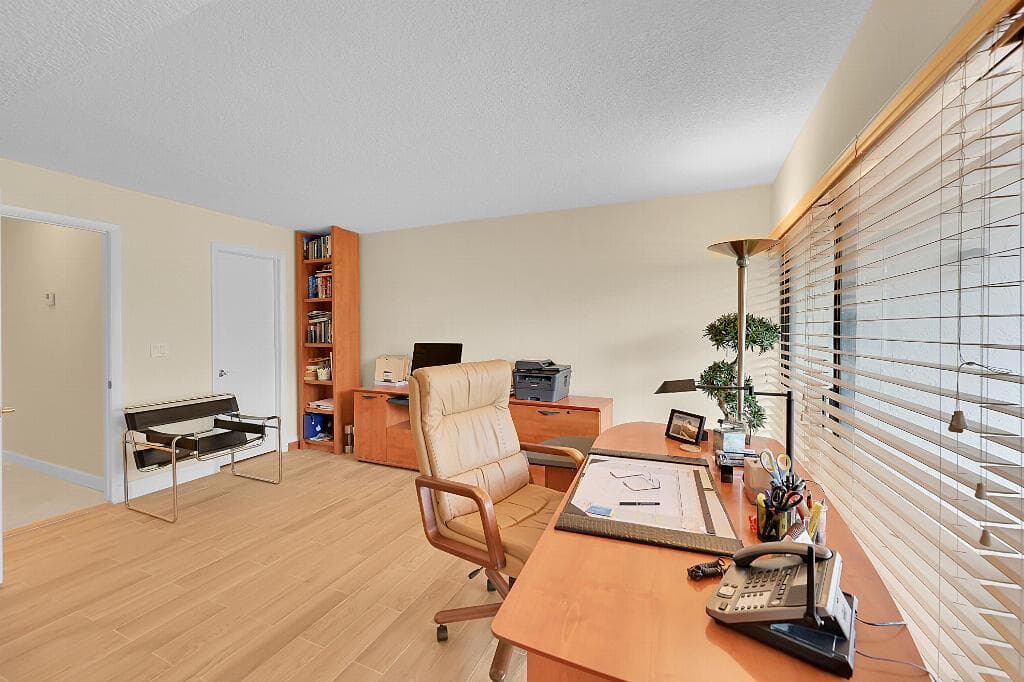 6130 Via Tierra Drive photo 18