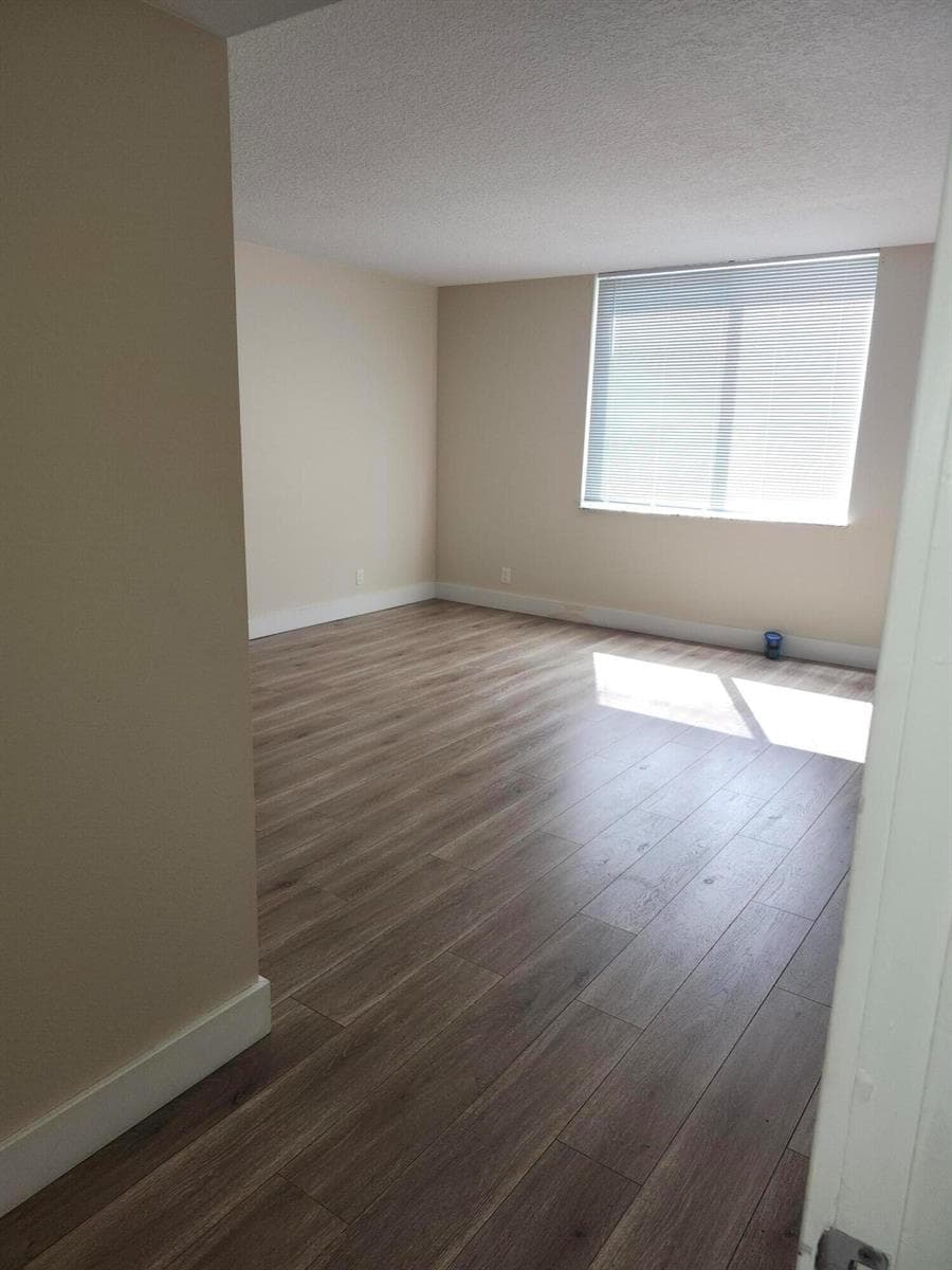 301 Lake Shore Drive Apt 409 photo 12