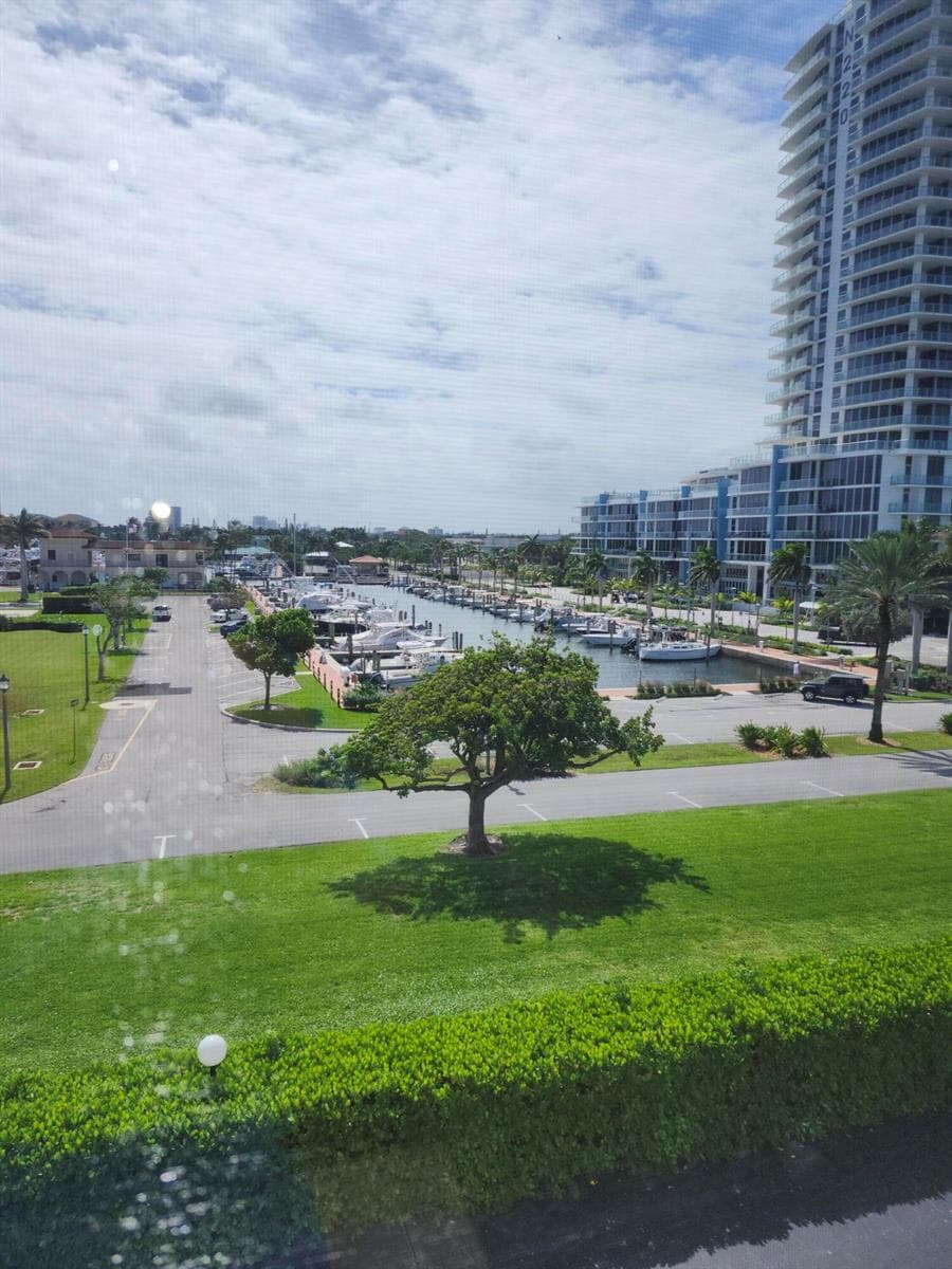 301 Lake Shore Drive Apt 409 photo 22