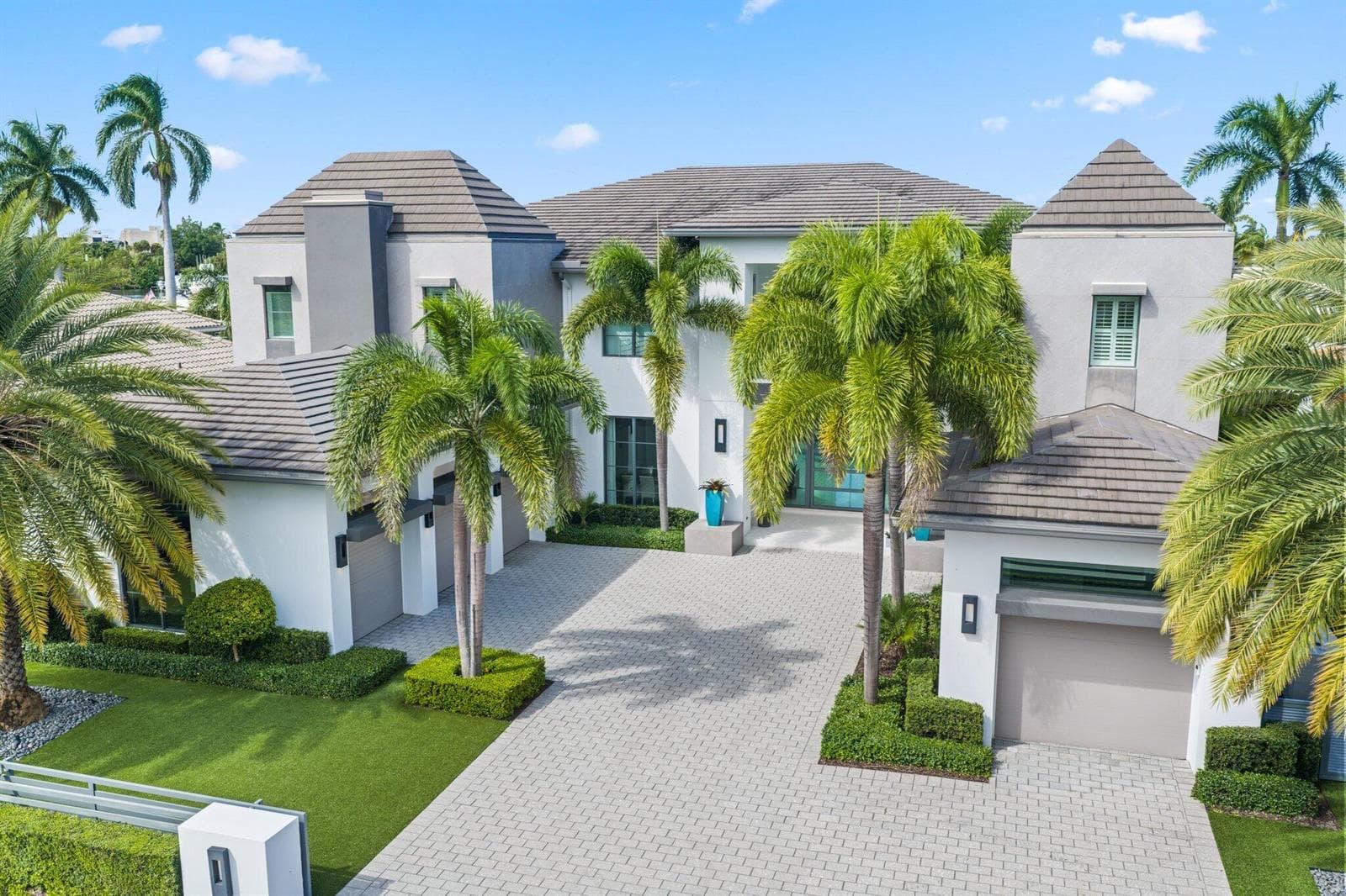 169 W KEY PALM Road photo 6