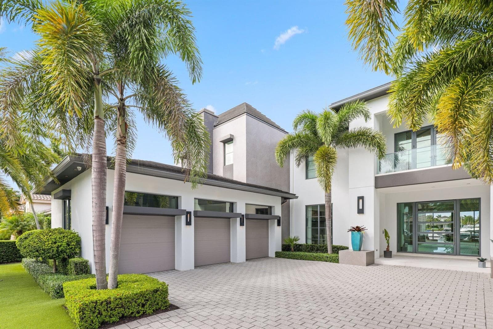 169 W KEY PALM Road photo 3