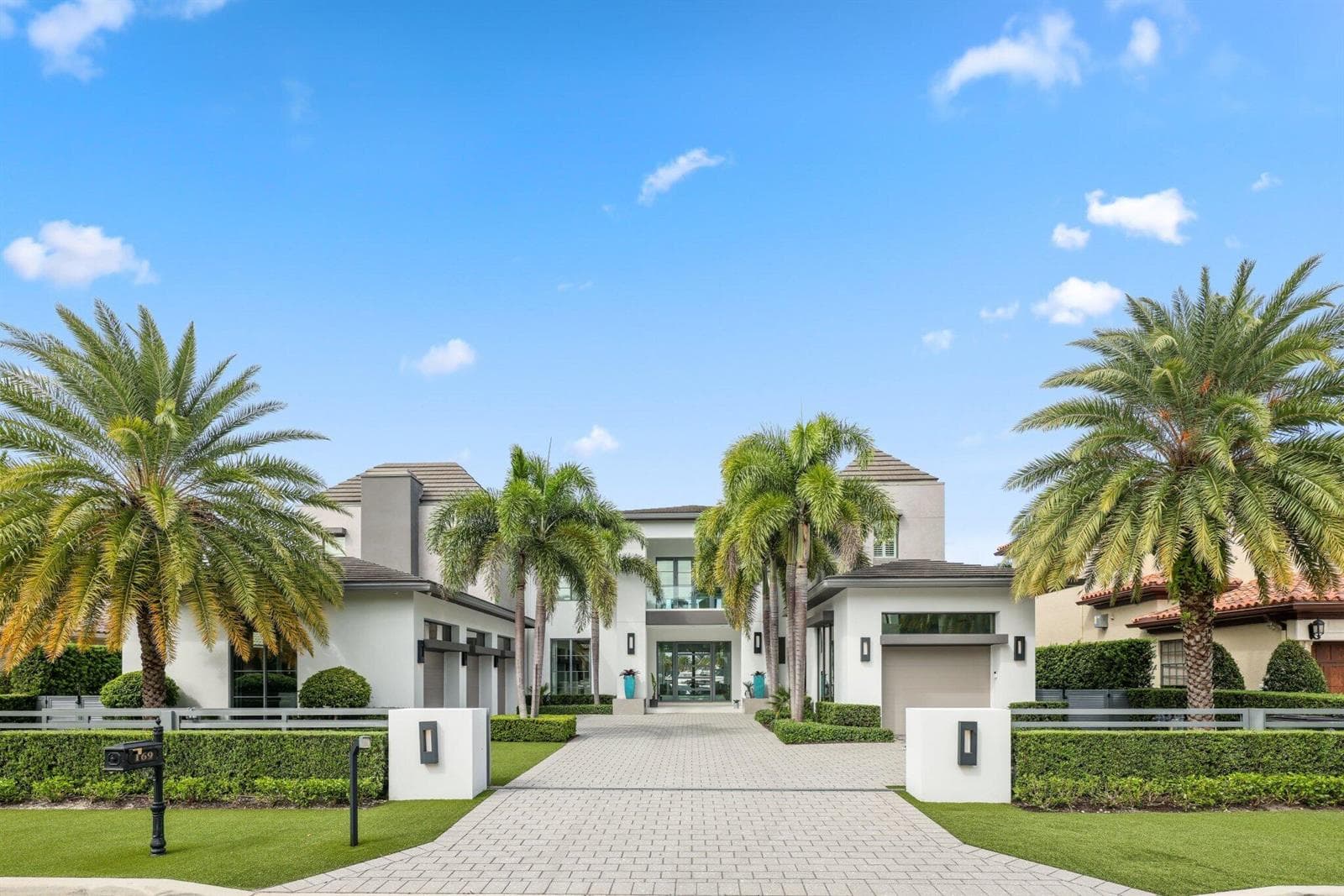 169 W KEY PALM Road photo 1
