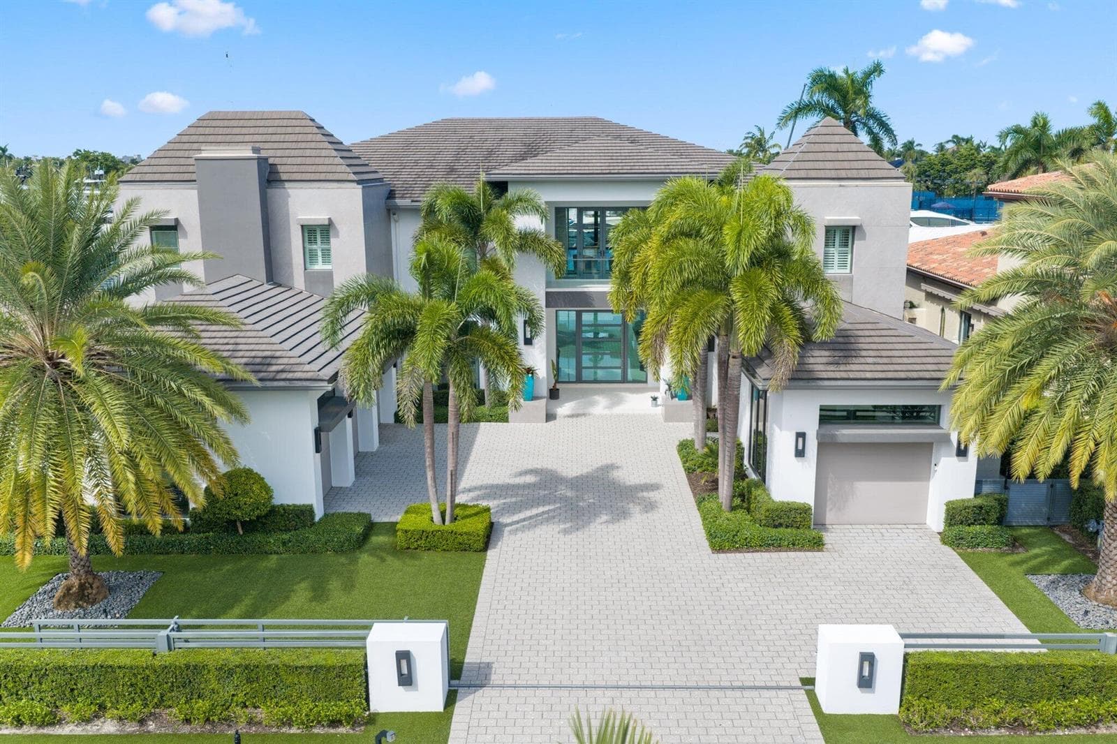 169 W KEY PALM Road photo 5