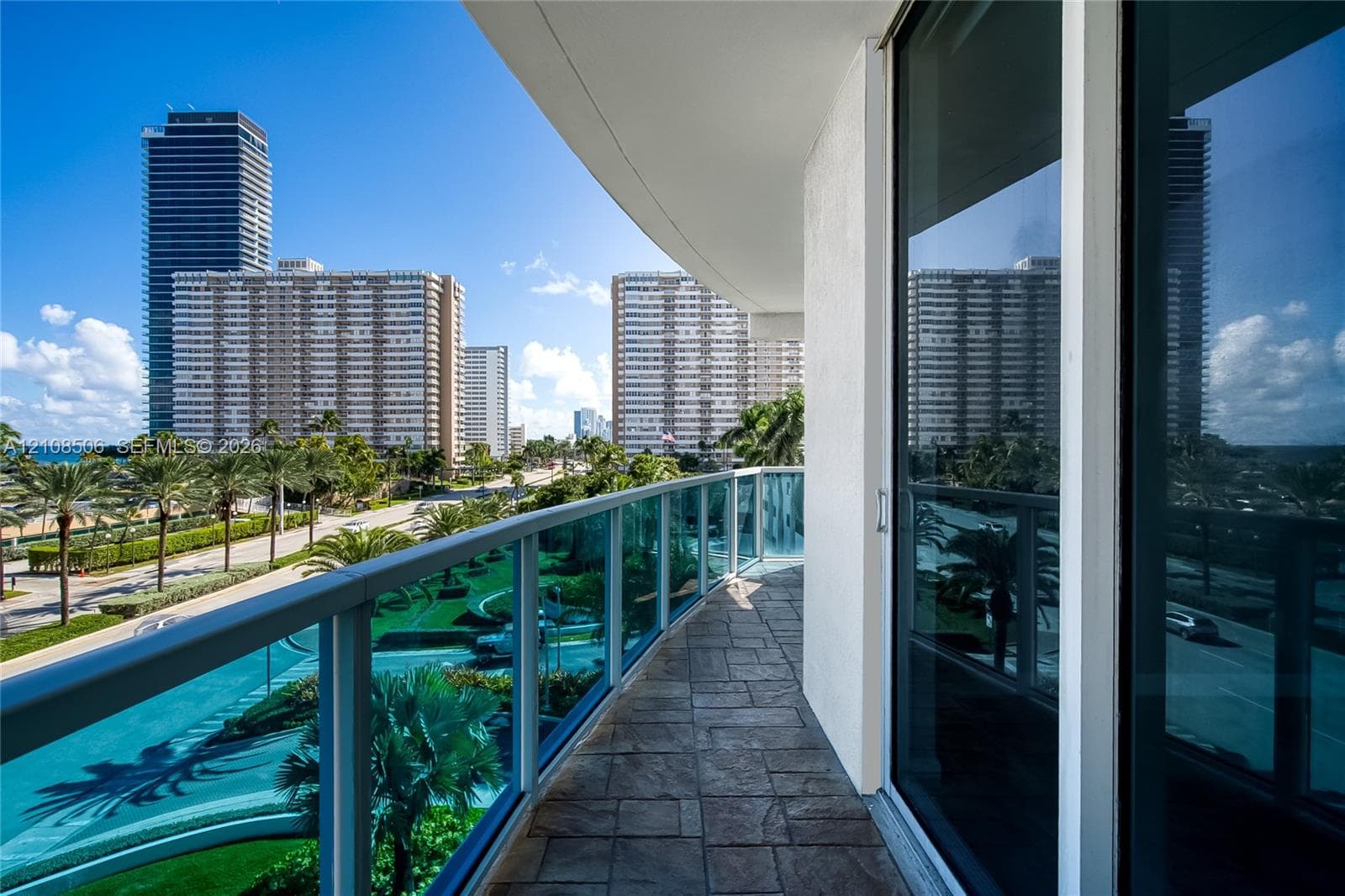 1945 S Ocean Dr 401 photo 6