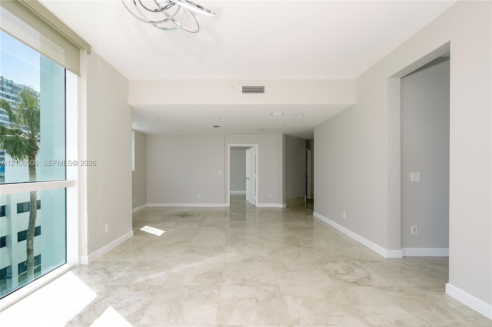 1945 S Ocean Dr 401 photo 4