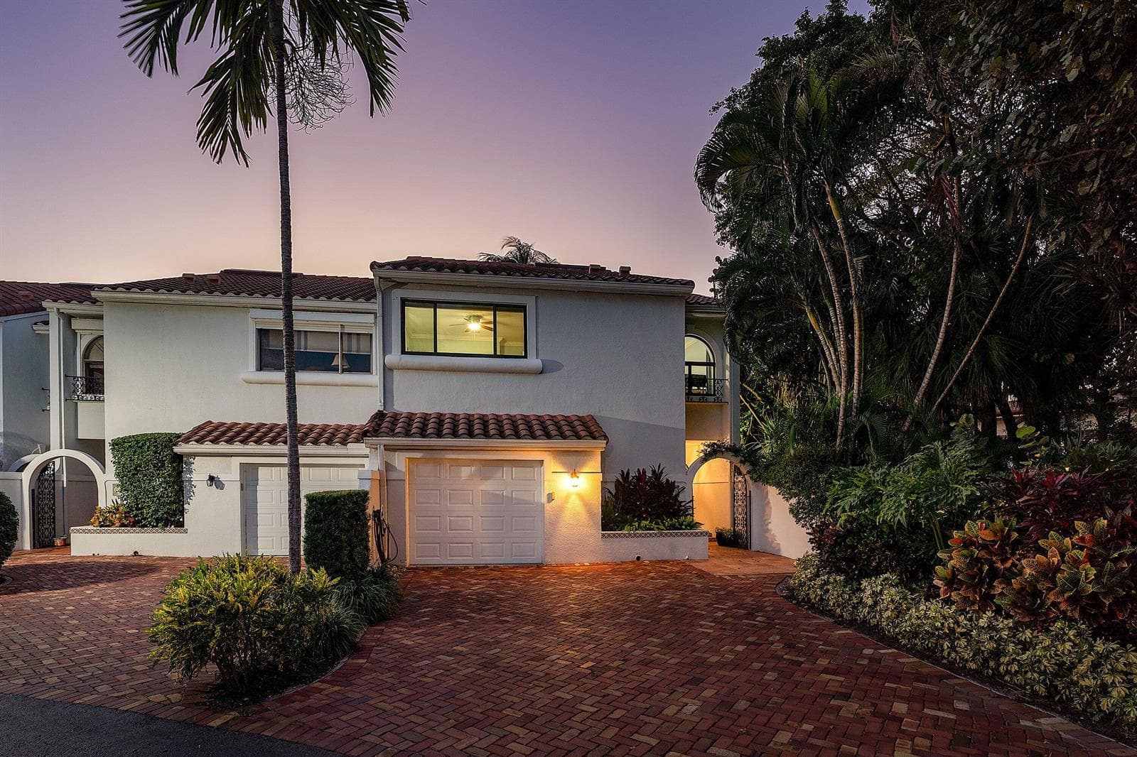 5598 N Ocean Boulevard photo 2