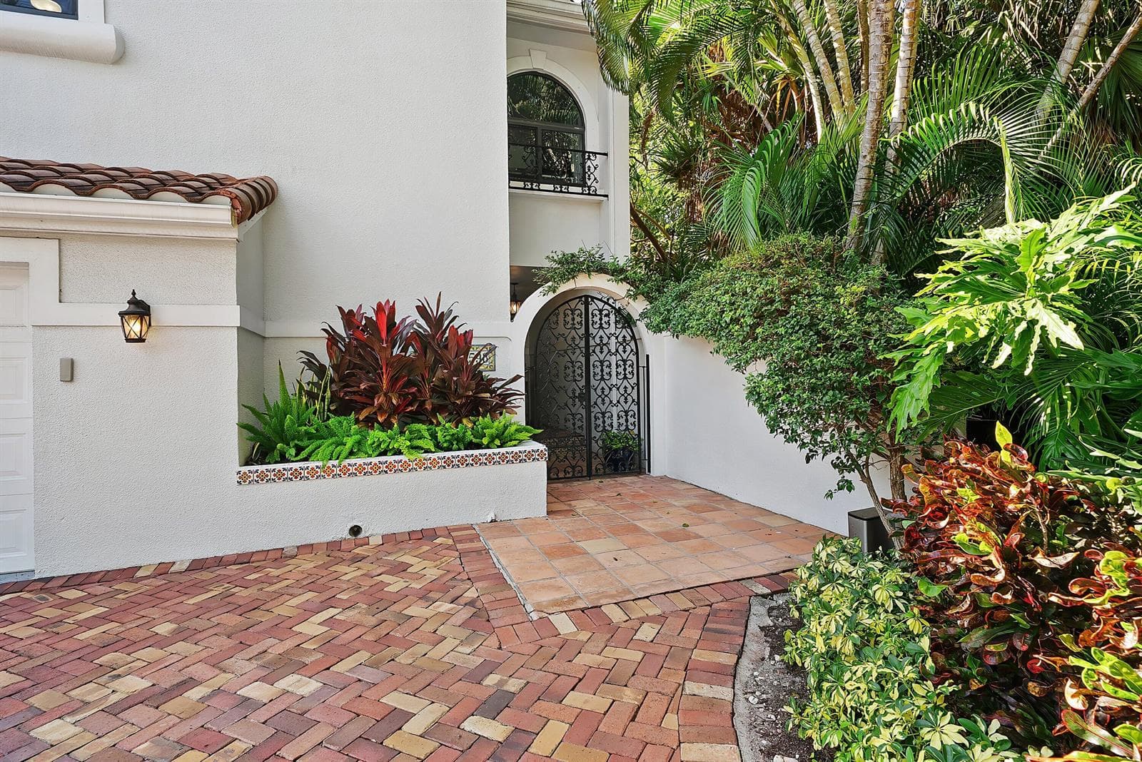 5598 N Ocean Boulevard photo 3