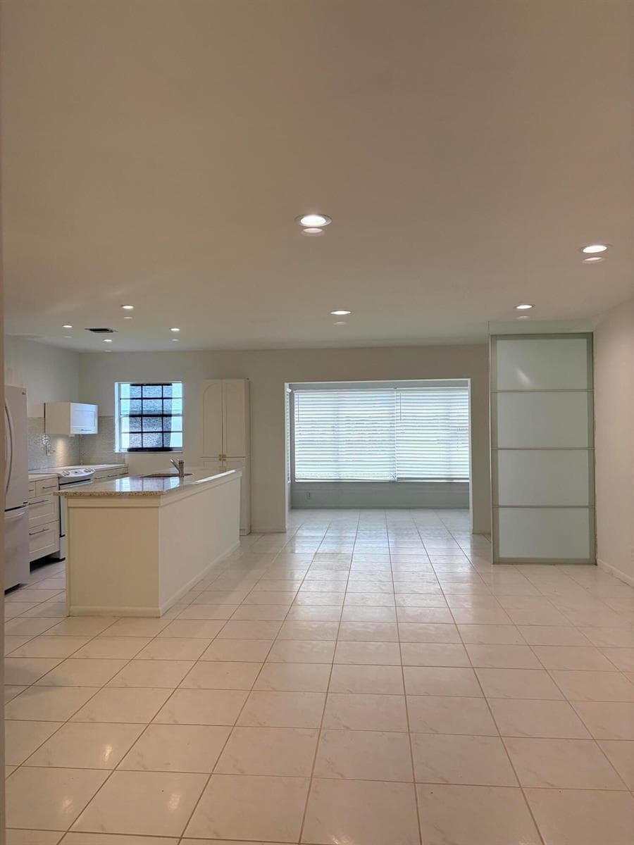 14492 Canalview Drive B photo 2